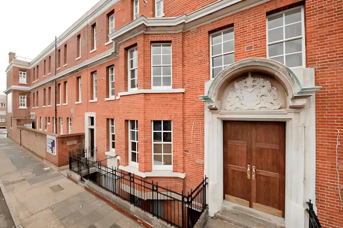 Modern 2 Bed Flat In East London Apartment United Kingdom