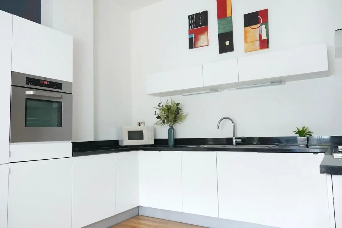 Modern 2 Bed Flat In East London Apartment United Kingdom